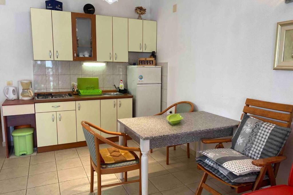 Apartman Toma Appartement Slatine Buitenkant foto