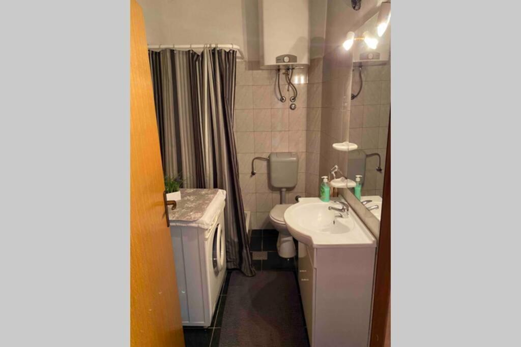 Apartman Toma Appartement Slatine Buitenkant foto